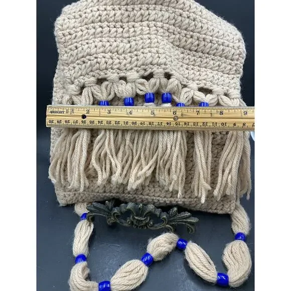 Vintage 70s Handmade Tan Crochet Boho w/Tassels Shoulder Bag Purse Fully Lined! - Picture 4 of 7